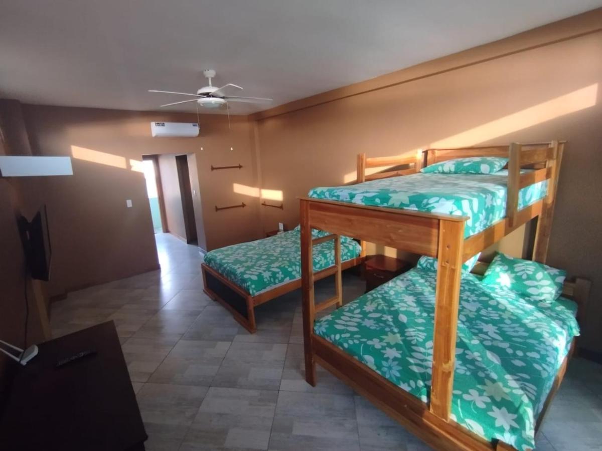 The Lookout Beach Hotel San Lorenzo Екстер'єр фото